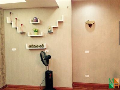 Thi công giấy dán tường Royal City